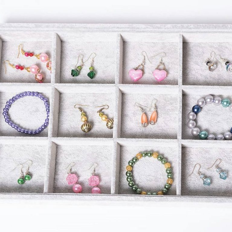 decoraties van oude sieraden